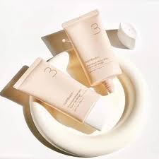 Numbuzin No.3 Porcelain Base-Skip Tone Up Beige SPF50+